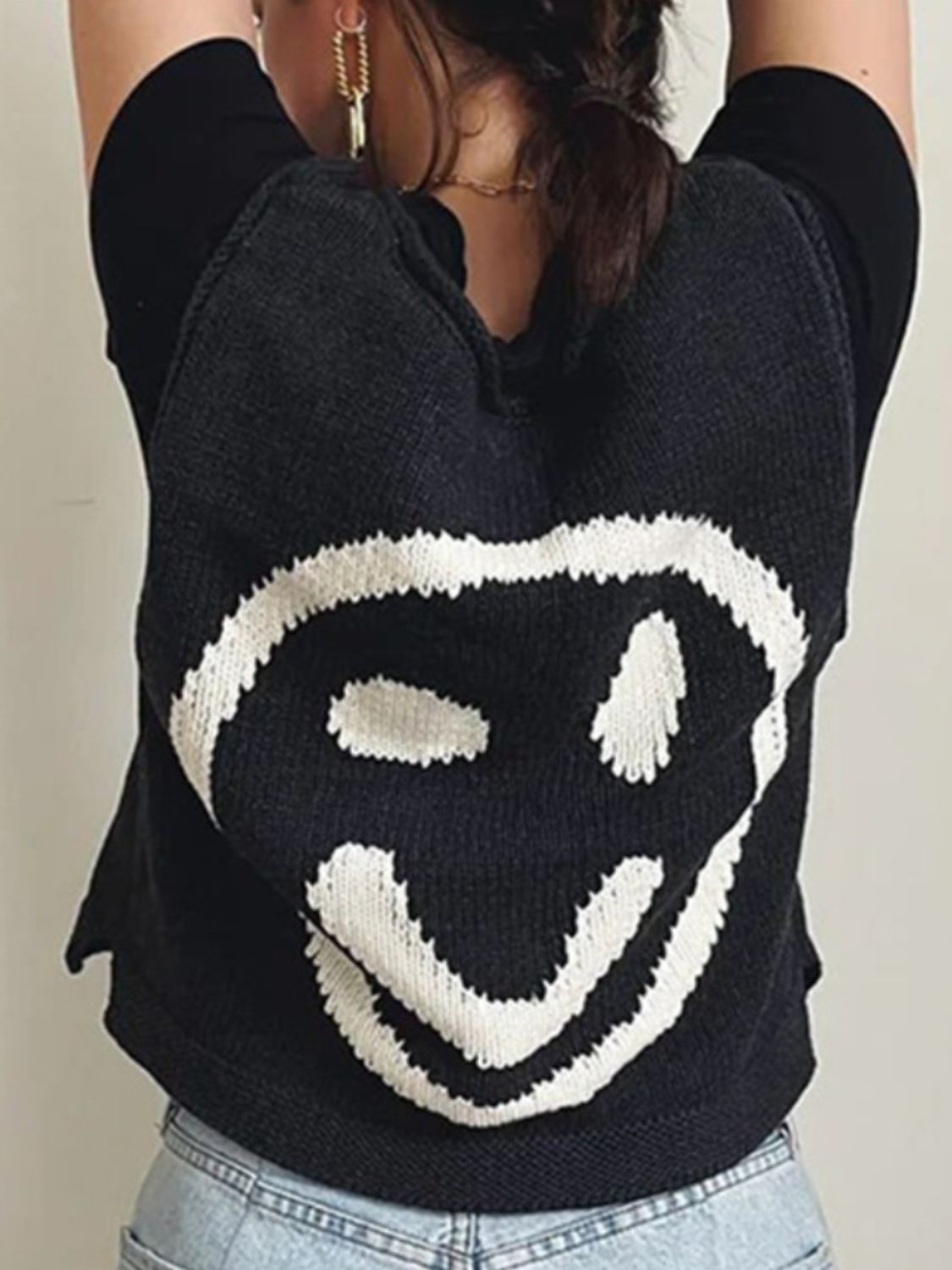 Smiley Round Neck Sweater Vest-Comfortable