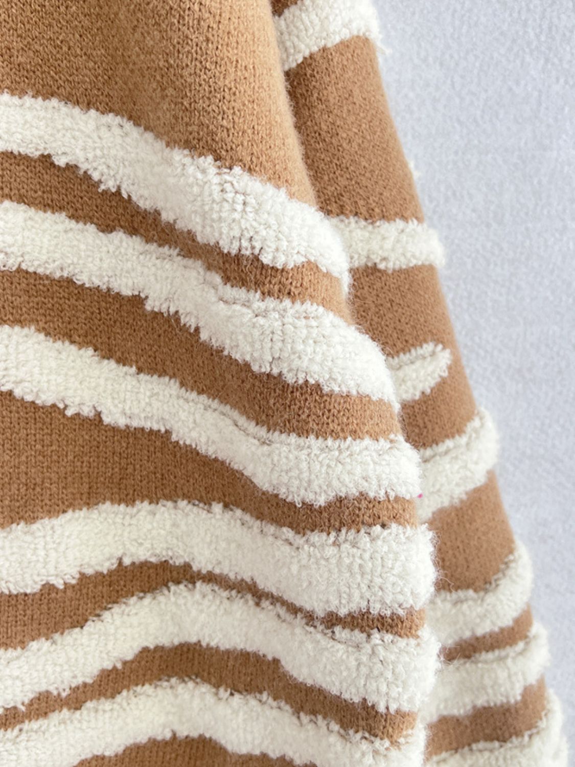 Contrast Round Neck Long Sleeve Sweater Stylish