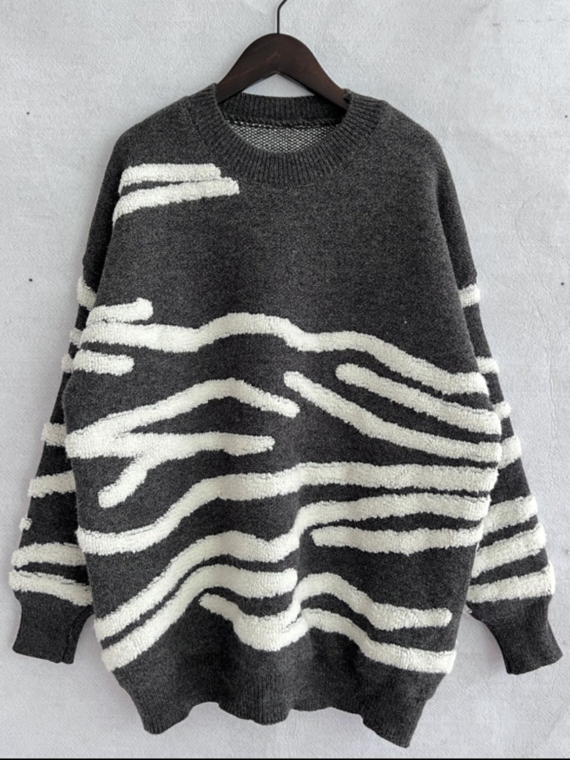 Contrast Round Neck Long Sleeve Sweater Stylish